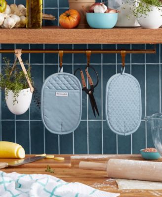 Asteroid Pot Holder 2-Pack Set, 7" x 10"