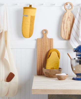 Beacon 2-Pc. Oven Mitt Set 