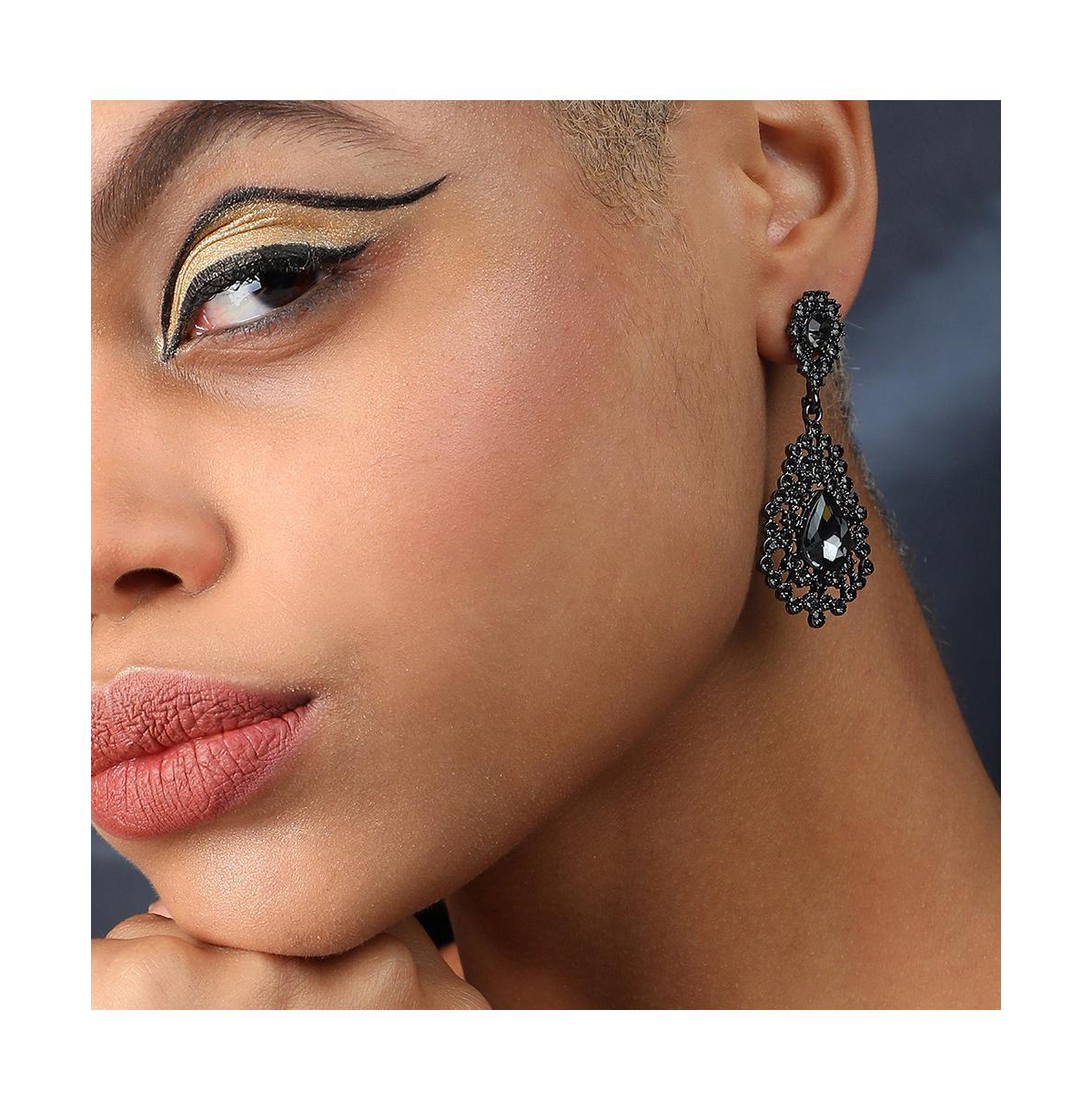 Sohi Women's Chandelier Drop Earrings