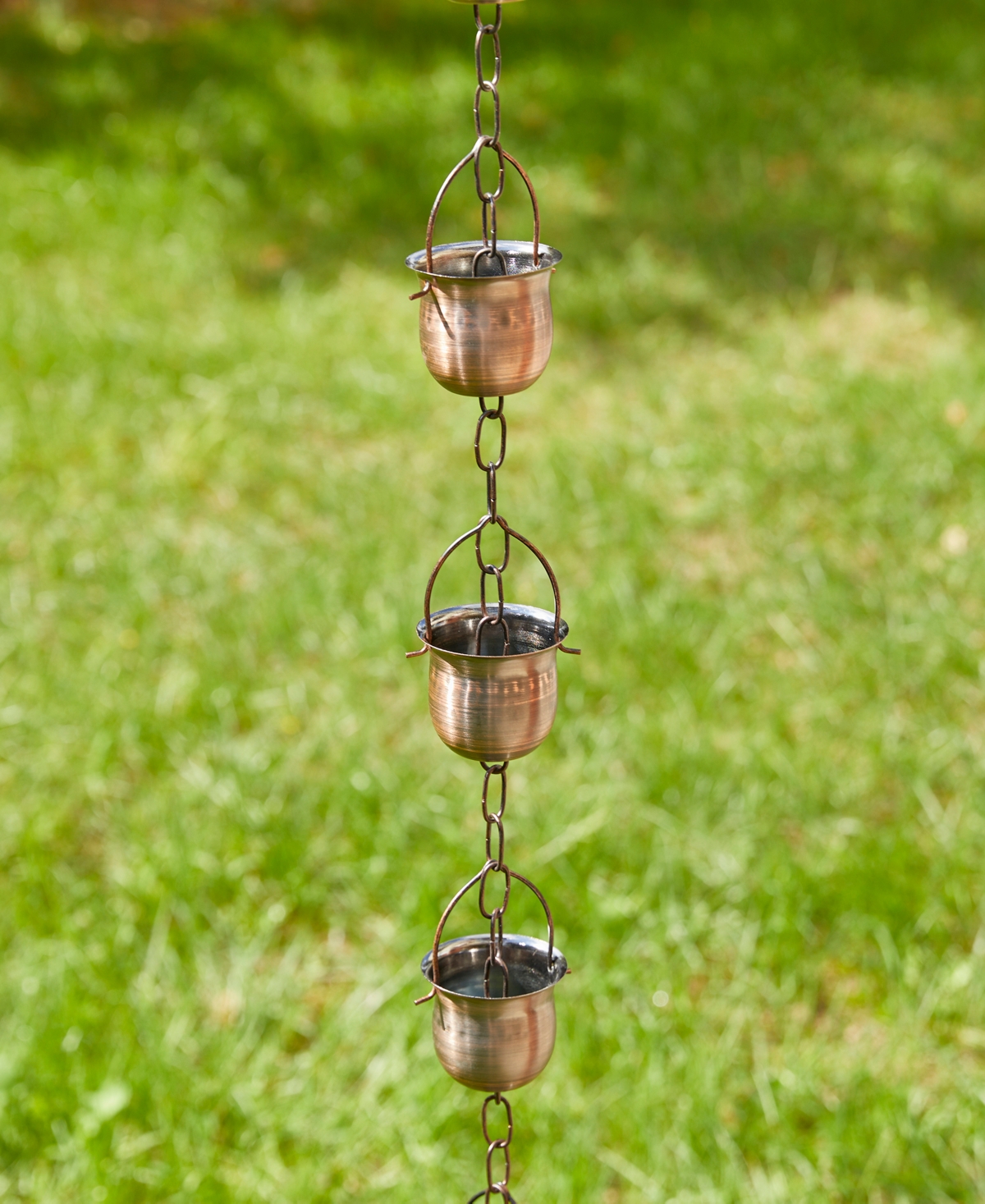 Glitzhome 15-Piece FauxCup Shaped Rain Chain with V-Shaped Gutter Clip - Copper