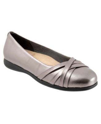 Women's  Daphne Flat