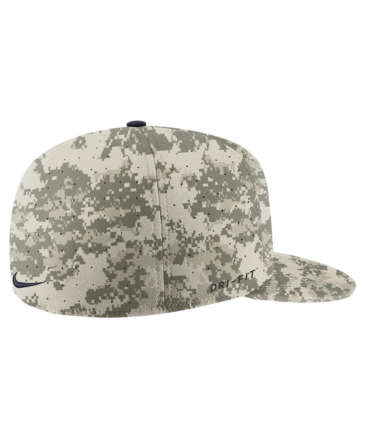 Shop Nike Men's  Camo Uconn Huskies Aero True Baseball Performance Fitted Hat