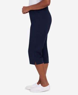 Petite Classic Allure Stretch Clamdigger Pants