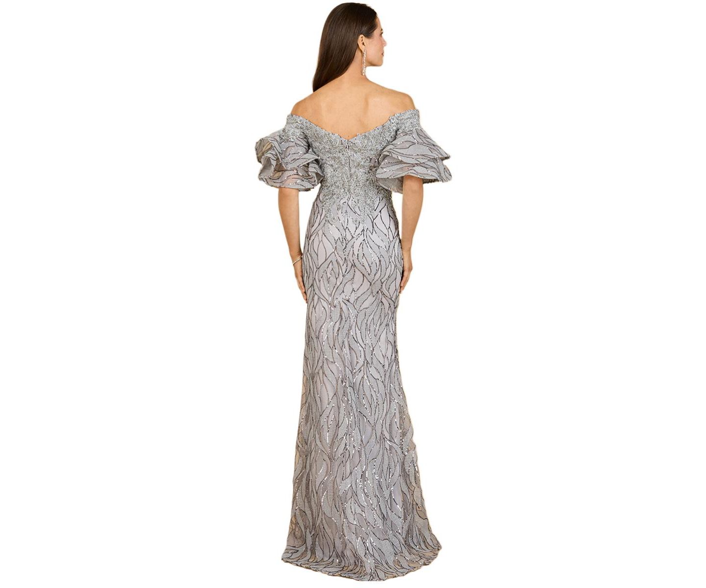 Женские платья Lara Off shoulder mermaid beaded gown with tiered sleeves, цвет: Серый — фото 2