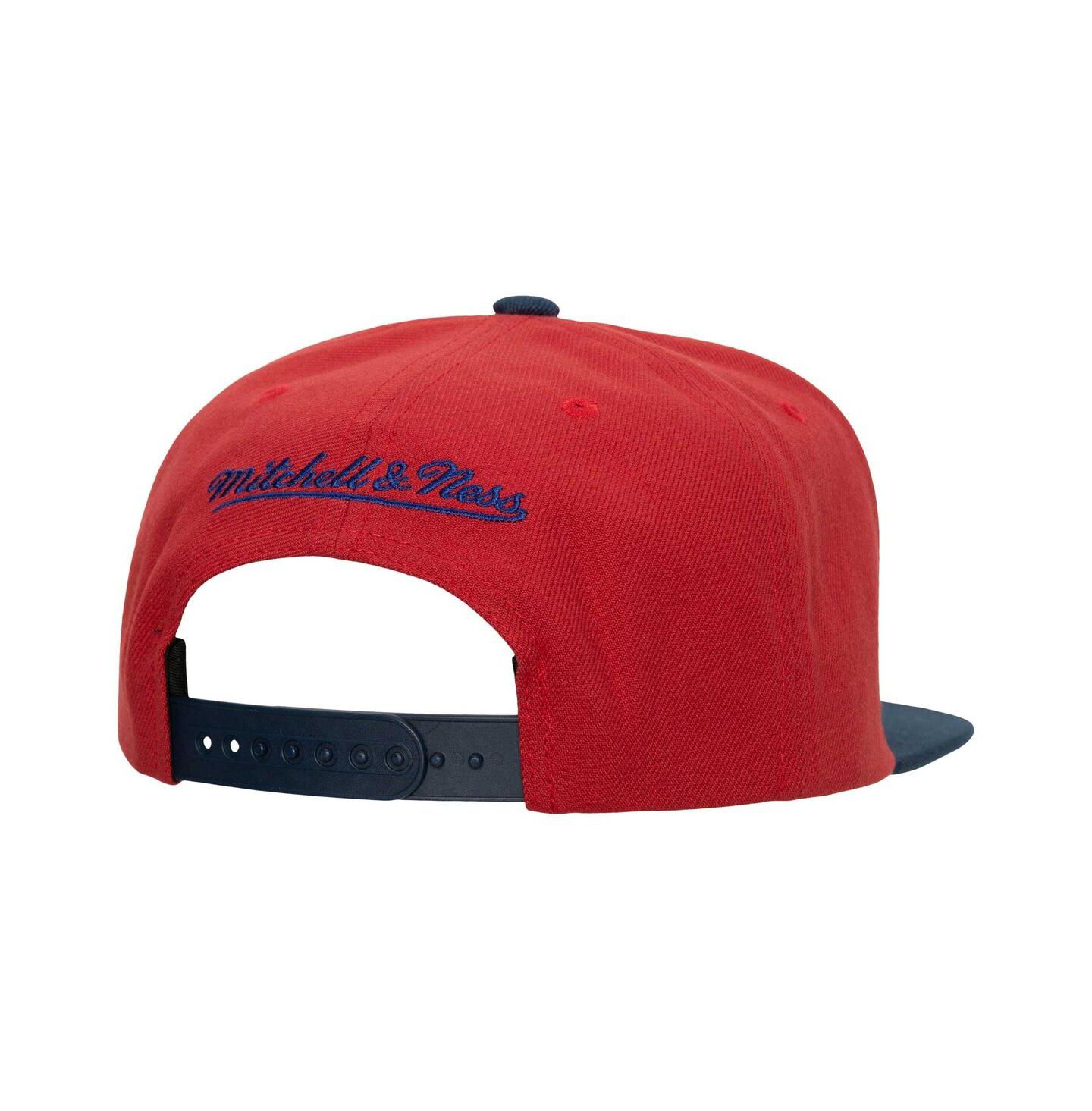 Мужская кепка Mitchell & Ness Red Montreal Canadiens Core Team Ground 2.0 Snapback Hat — фото 3