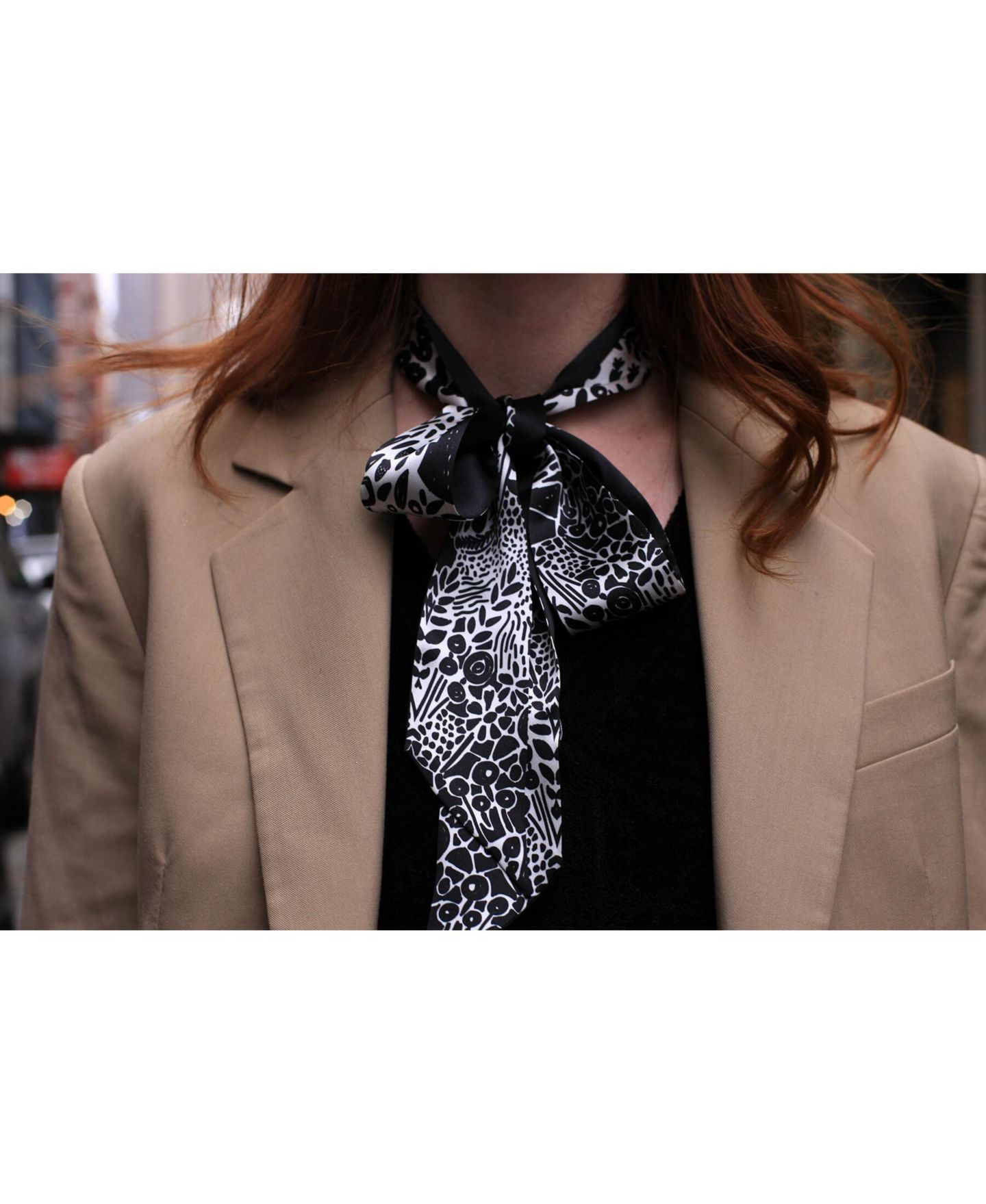 Женский шарф Jessie Zhao New York Silk Skinny Scarf Of Black Garden, цвет: Чёрный / Белый — фото 2