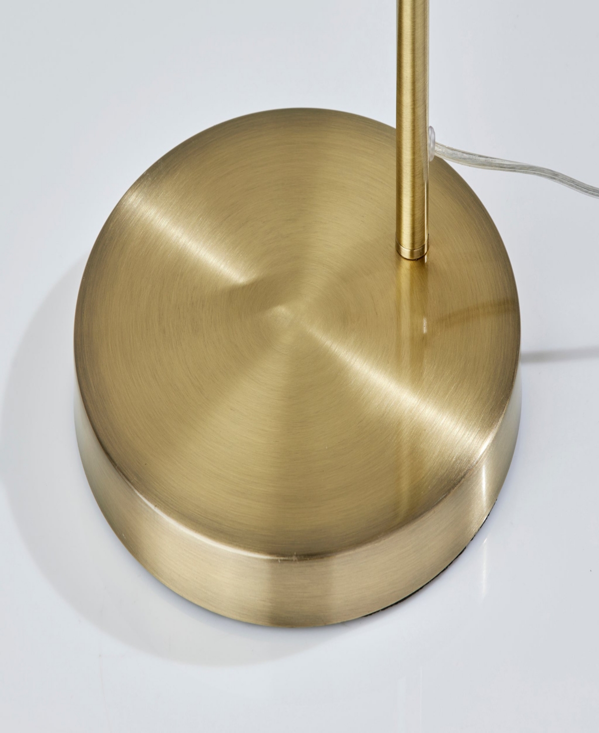 Adesso 59" Tahoma Floor Lamp In Antique-like Brass