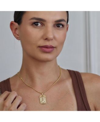 Religious Metal Dog tog Style Medallion Face of Jesus Christ Head Necklace Pendant Yellow Gold Plated