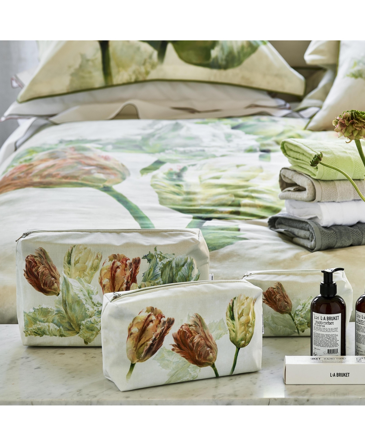 Spring Tulip Buttermilk Medium Toiletry Bag