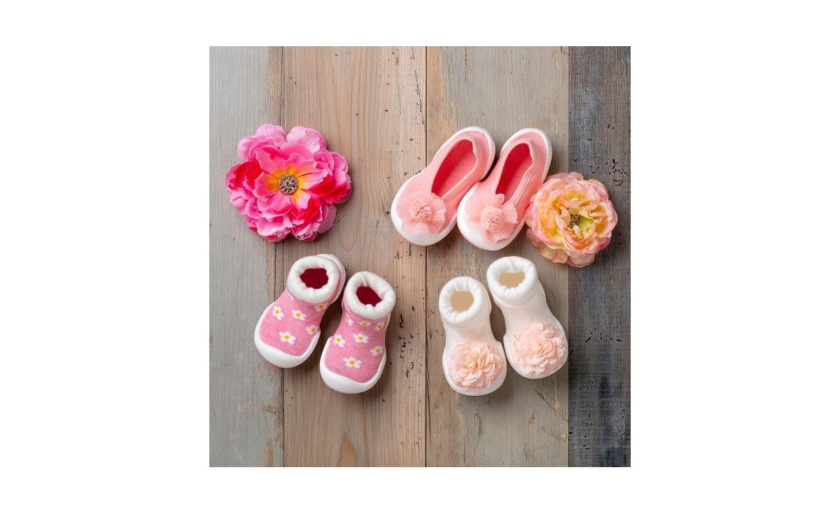 Детские Komuello Infant Girl Breathable Washable Non-Slip Sock Shoes Flat - Pompom Flower Pink — фото 8