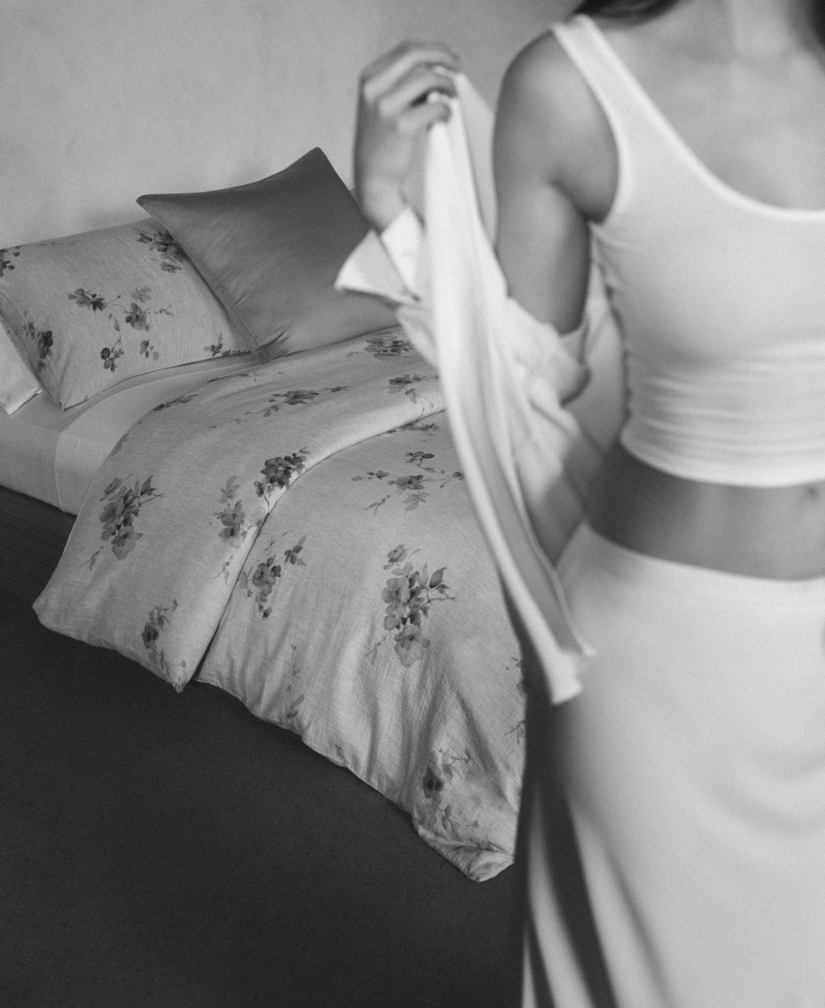 Calvin Klein Aquarelle Floral Cotton Melange Gauze 3 Piece Comforter Set,