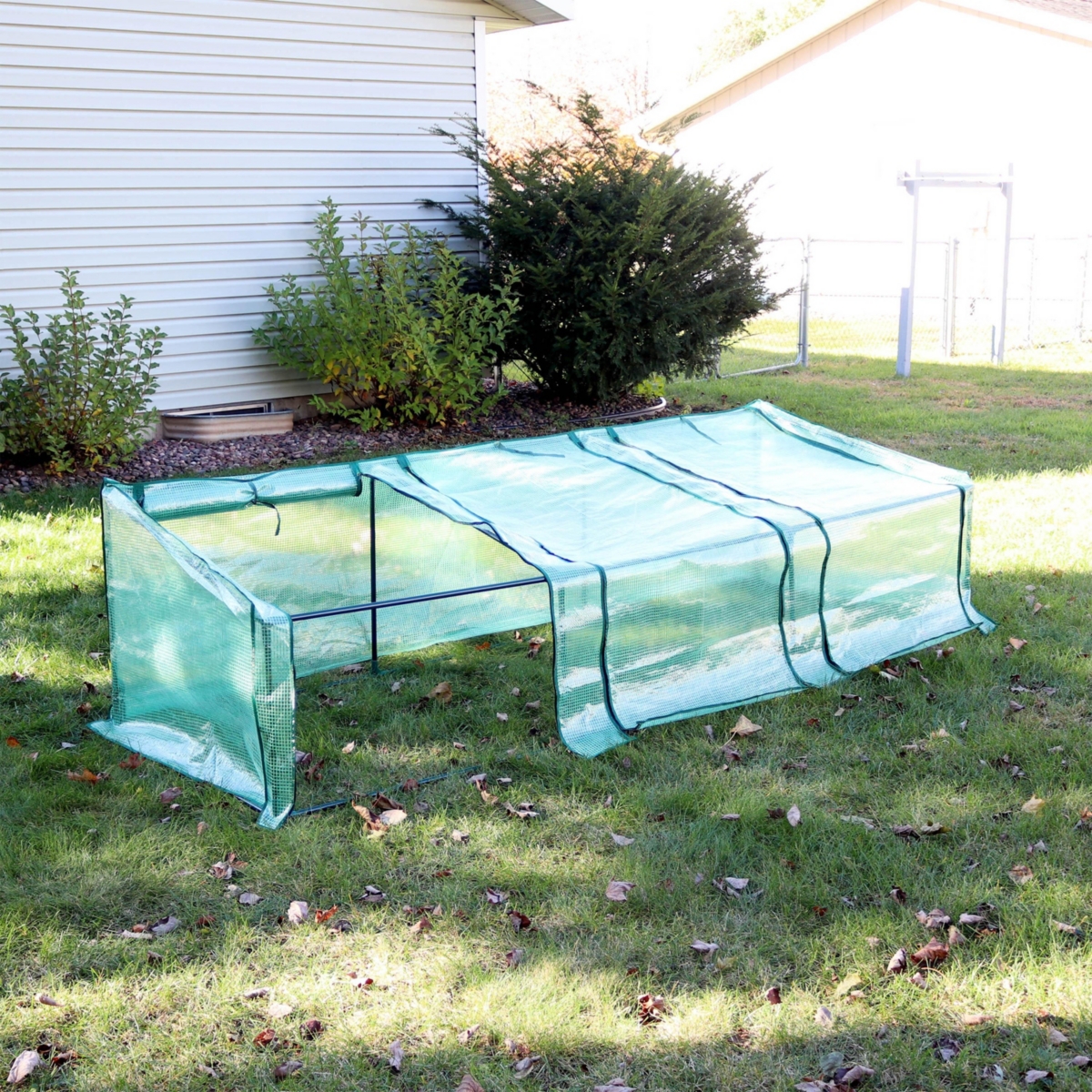 Sunnydaze Decor Iron Pvc Cover Mini Slant Cloche Greenhouse with Zipper -- Green