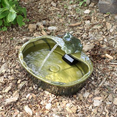 Ceramic Frog 7-Inch Outdoor Solar Fountain - Submersible Pump - Soothing Water Sounds - Glazed Green Finish