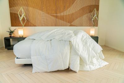 Down Alternative Comforter - King