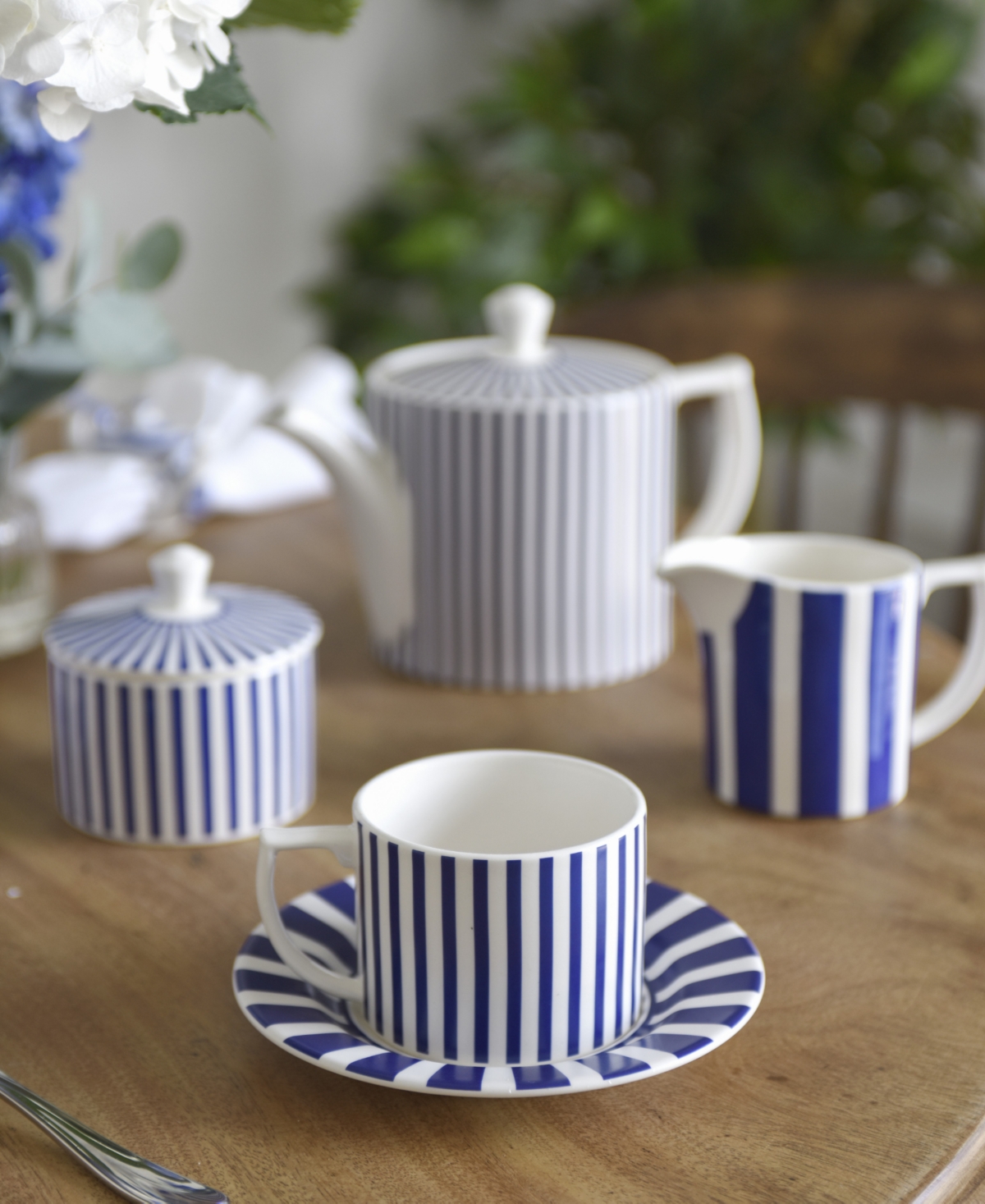 Spode Blue Italian Stecatto Tea Serving Set In Blue
