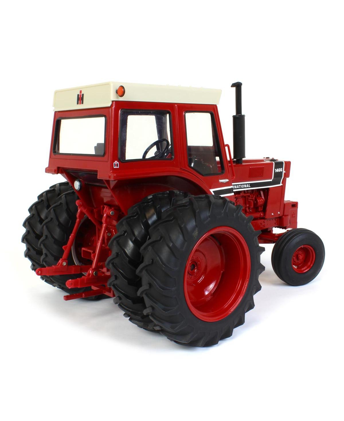 Ertl 1/16 International Harvester Black Stripe 2WD w/ Cab & Rear Duals Prestige Collection