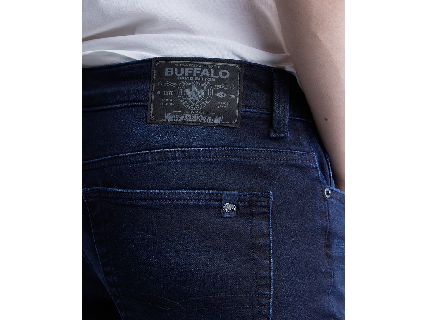 Мужские джинсы Buffalo David Bitton Ash Slim-Fit Fleece, цвет: Индиго — фото 4
