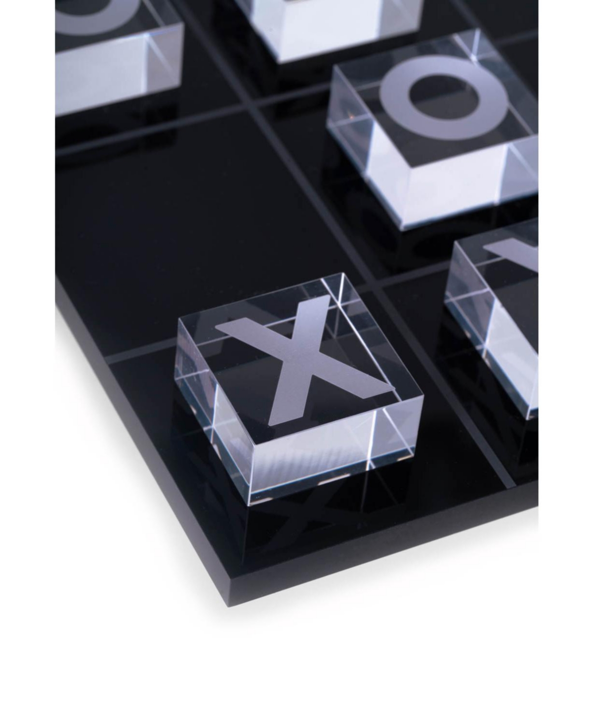 Bey-berk Vince Acrylic Tic-tac-toe Set In Black