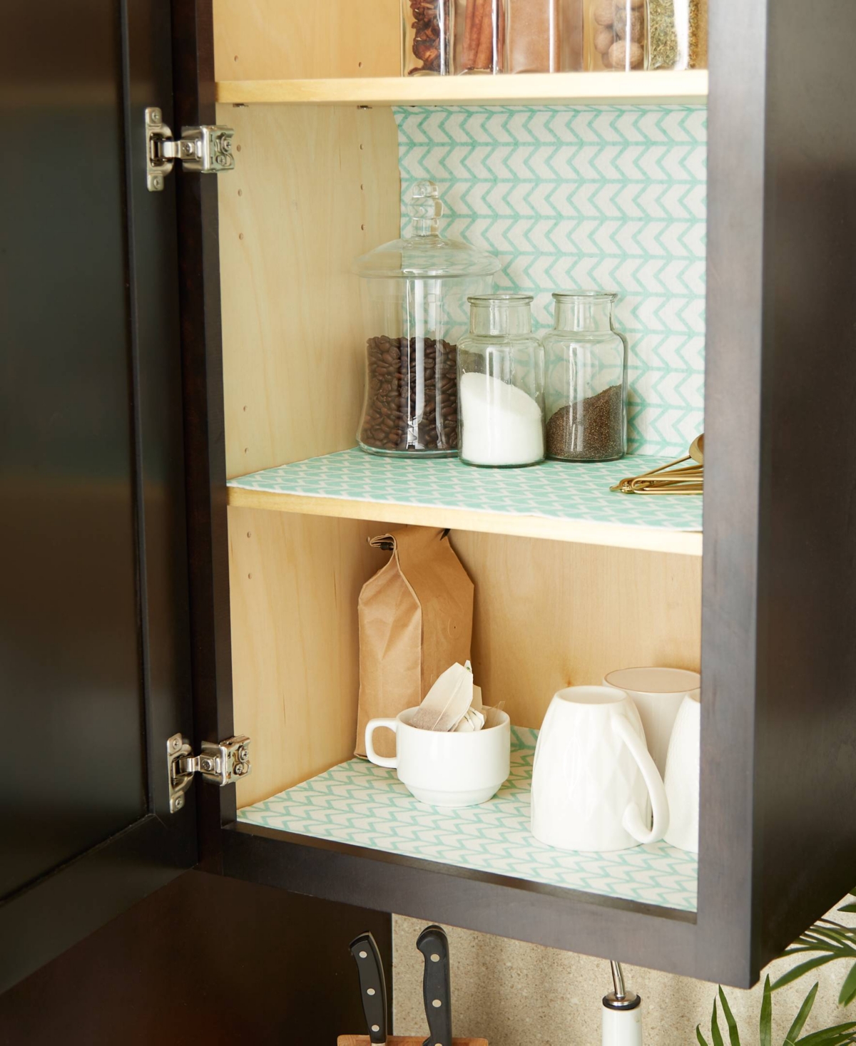 Design Imports Fridge Shelf Liner Collection Non-adhesive, Cut To Fit, Machine Washable, 12x120", Bright Aqua Herri In Bright Aqua Herringbone