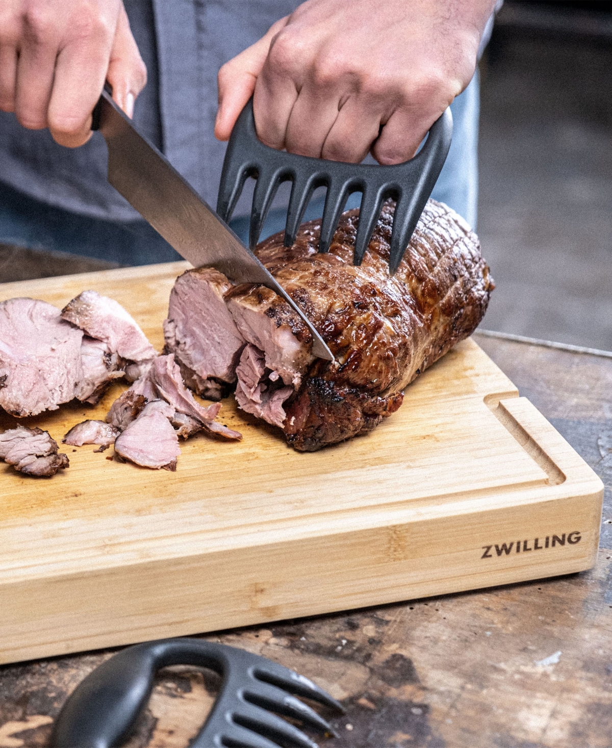 Zwilling Bbq Cutting Board With Tray In Silver
