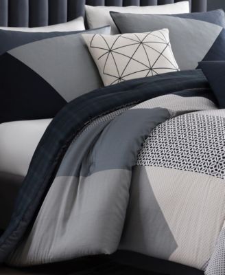 Geo Fusion Bedding 200 Thread Count 100% Cotton Sateen 5 Piece Reversible Queen Comforter Set