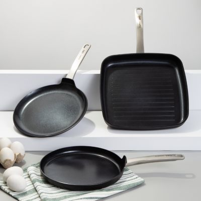 Graphite Non-stick Ceramic Pancake Pan 10.25", Sustainable Recycled Material