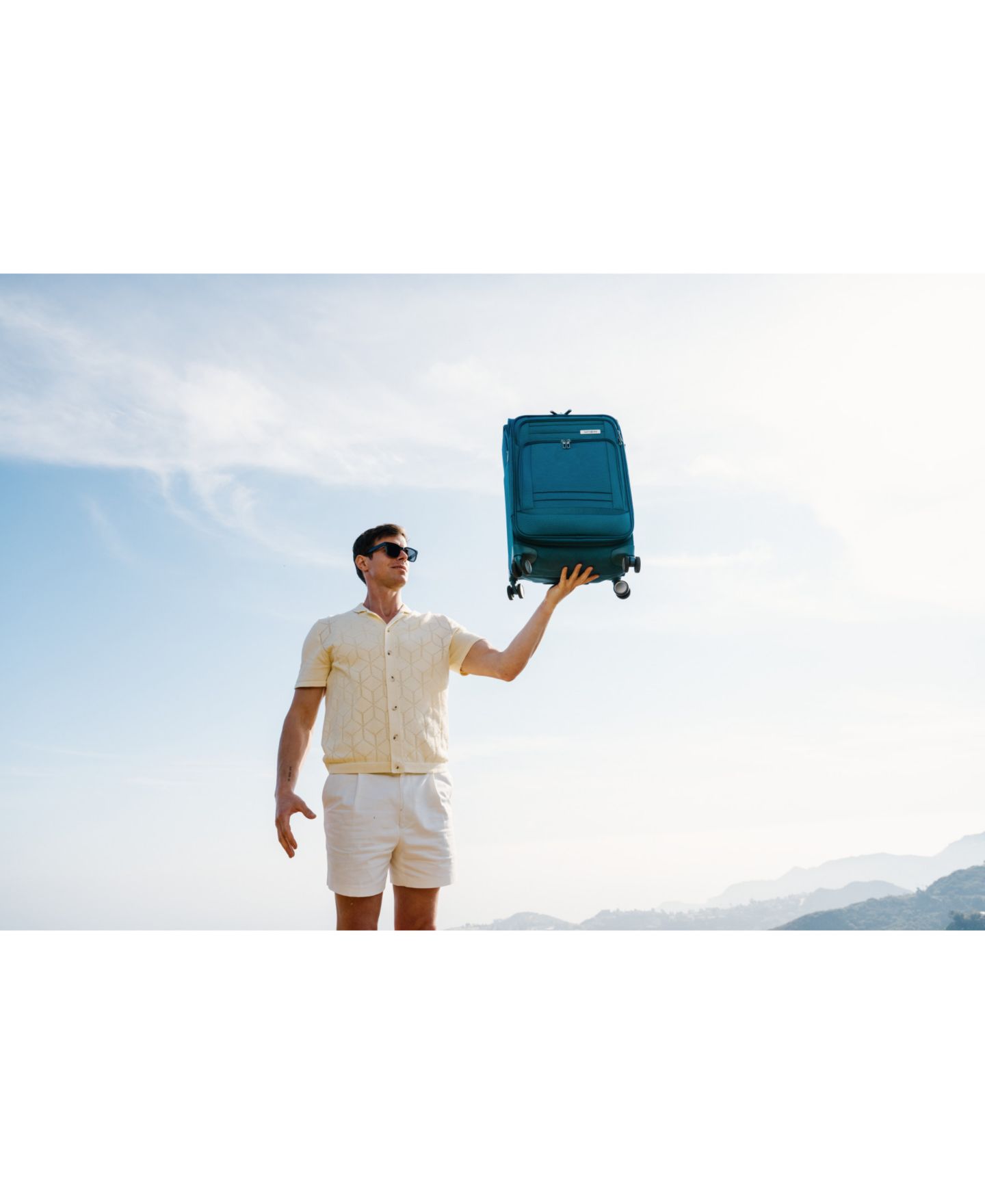 Чемодан Samsonite AirLIFT Carry-on Spinner, цвет: Лазурный — фото 14