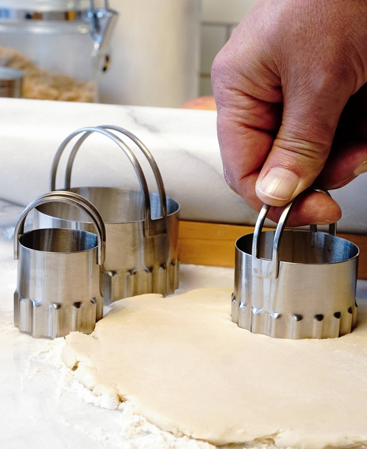 Rsvp International Endurance Stainless Steel 4 Piece Round Rippled Biscuit Cutter Set In Gray