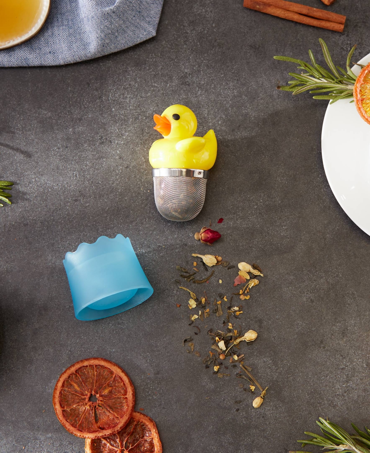 RSVP INTERNATIONAL PLASTIC AND STAINLESS STEEL 2X2X3" DUCKY-FLOATING TEA INFUSER 