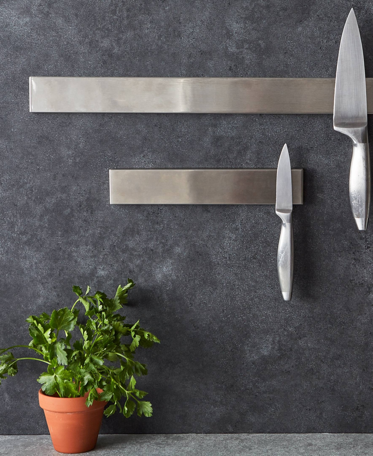 Rsvp International Endurance Stainless Steel 10" Deluxe Magnetic Knife Bar In Gray