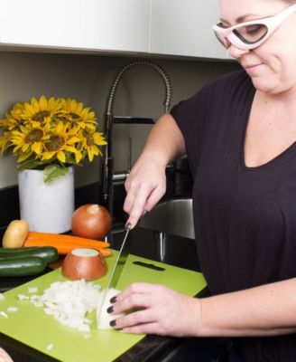 Plastic 5.5" x 6.5" x 1.5" Onion Goggles - Pink Frame