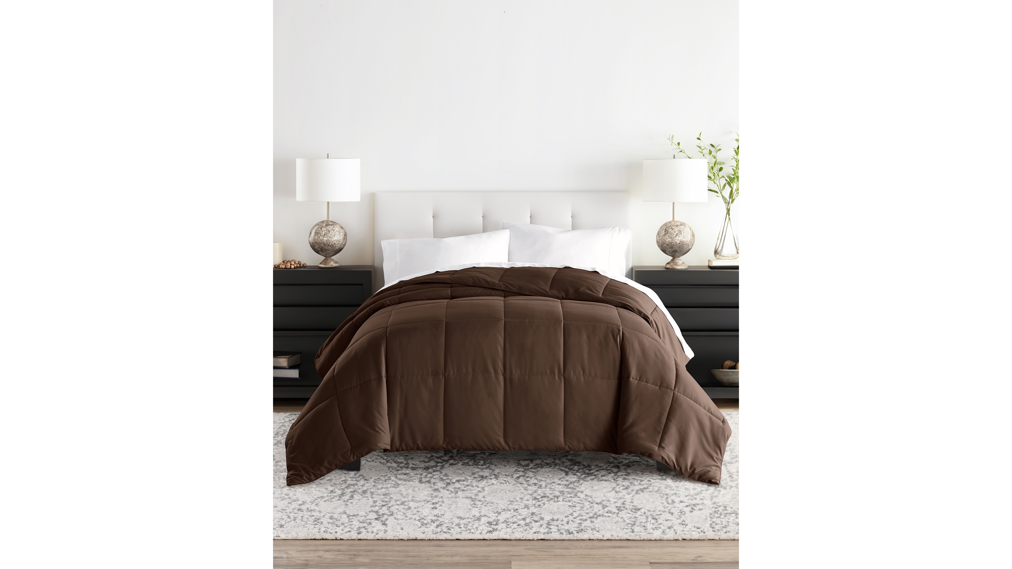ienjoy Home All Season Lightweight Solid Down Alternative Comforter, Twin/Twin Xl