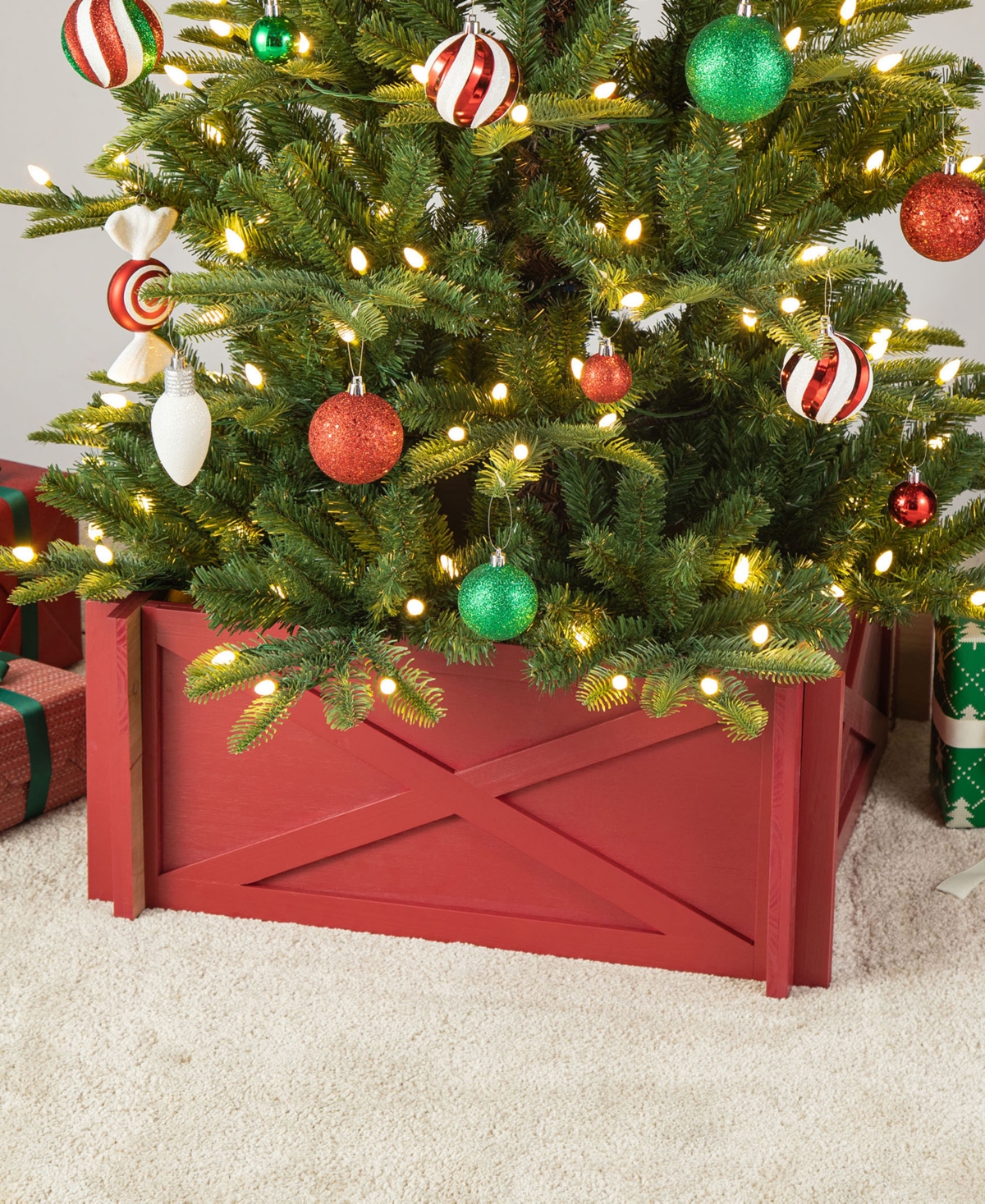 Glitzhome 24.5 Red Wooden Tree Collar