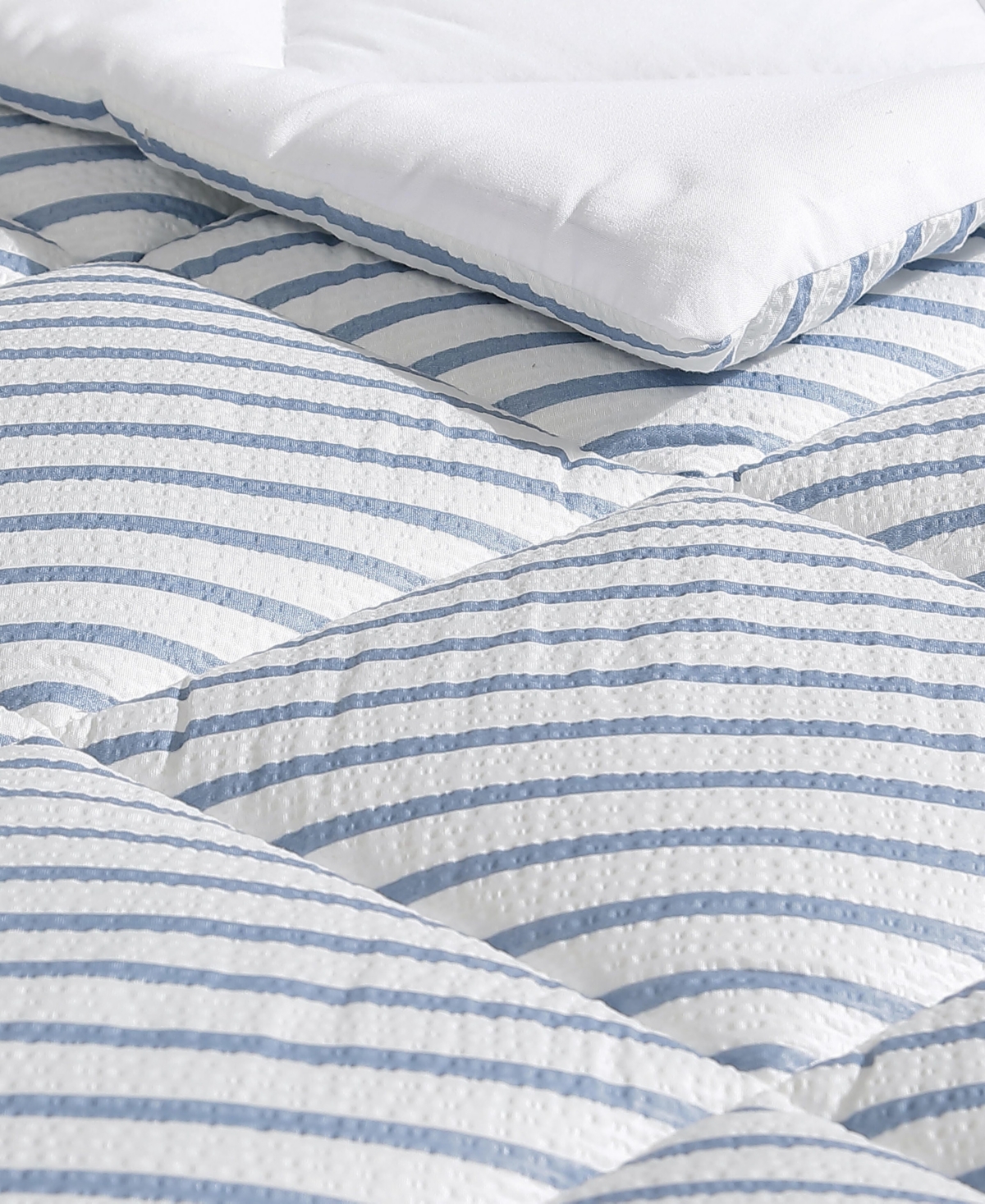 Nautica Closeout!  Windsor Seersucker 3 Piece Comforter Set, Full/queen In Chambray Blue