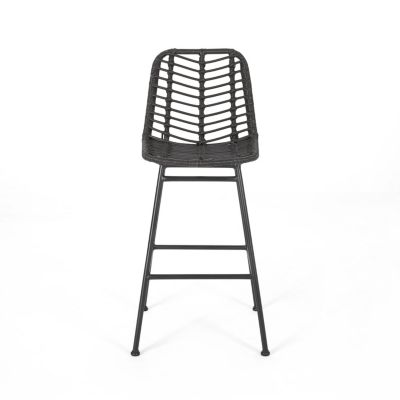 Exclusive Wicker Barstools for Chic Outdoor Ambiance