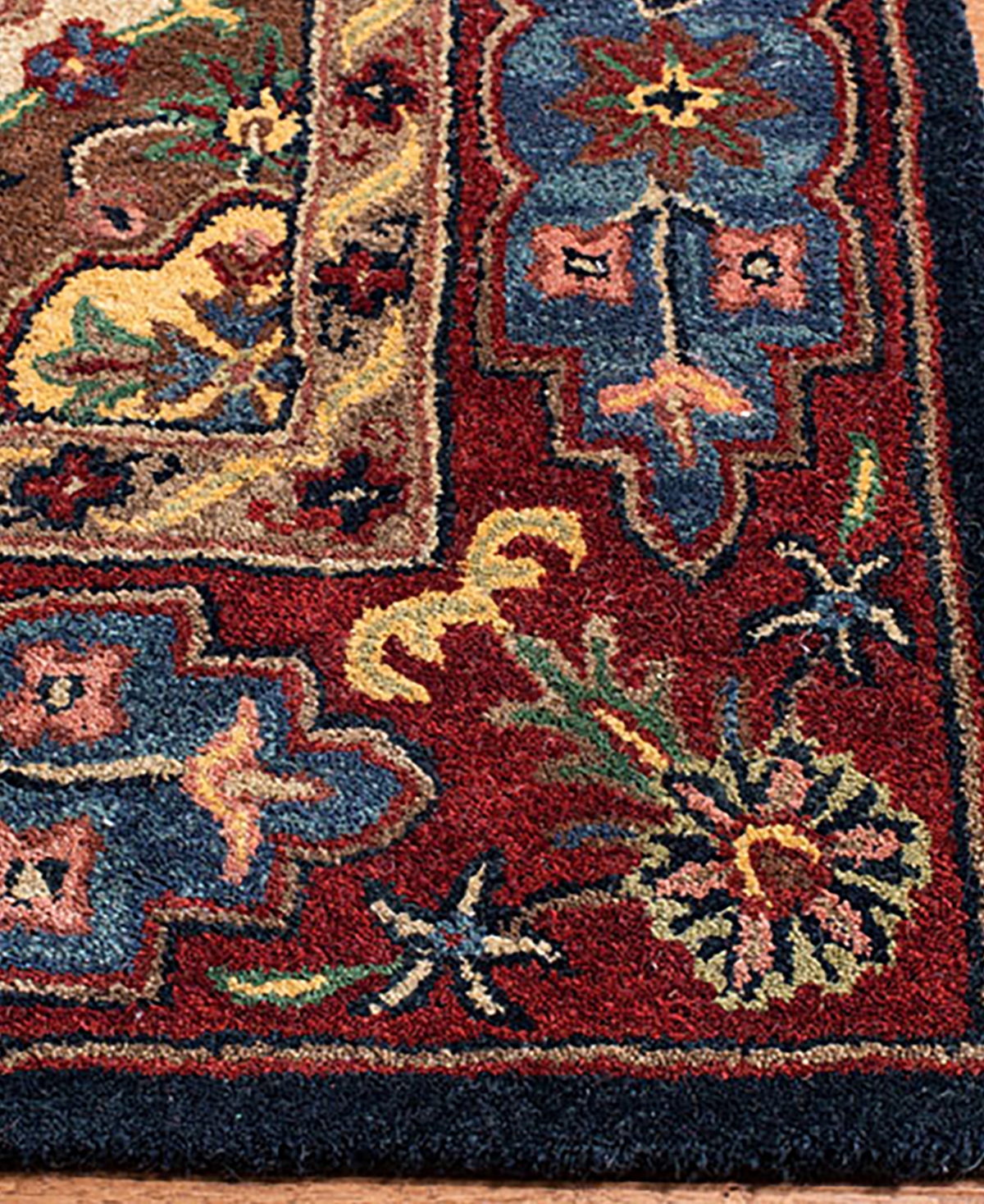 Safavieh Heritage I HG926 4'x6' Area Rug - Multi