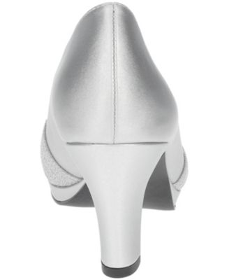 Women's Lavish Platform Pumps