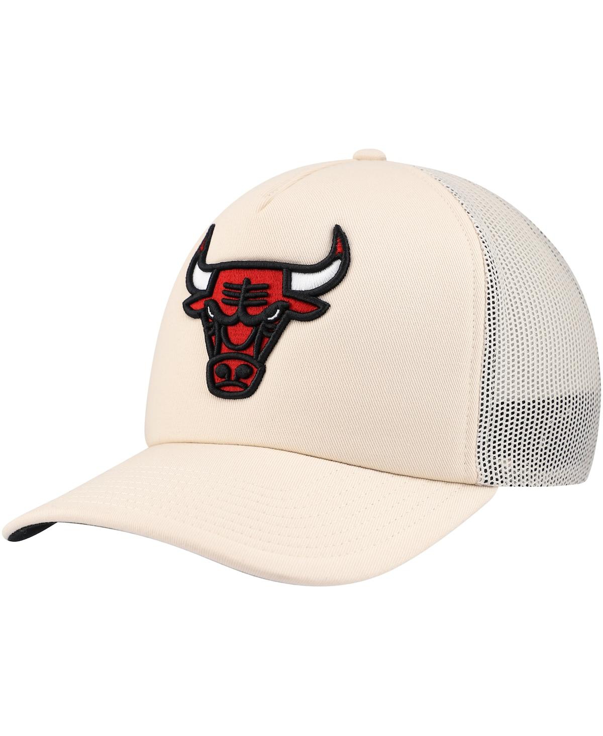 Mitchell & Ness Men's Cream Chicago Bulls Trucker Adjustable Hat In Cream