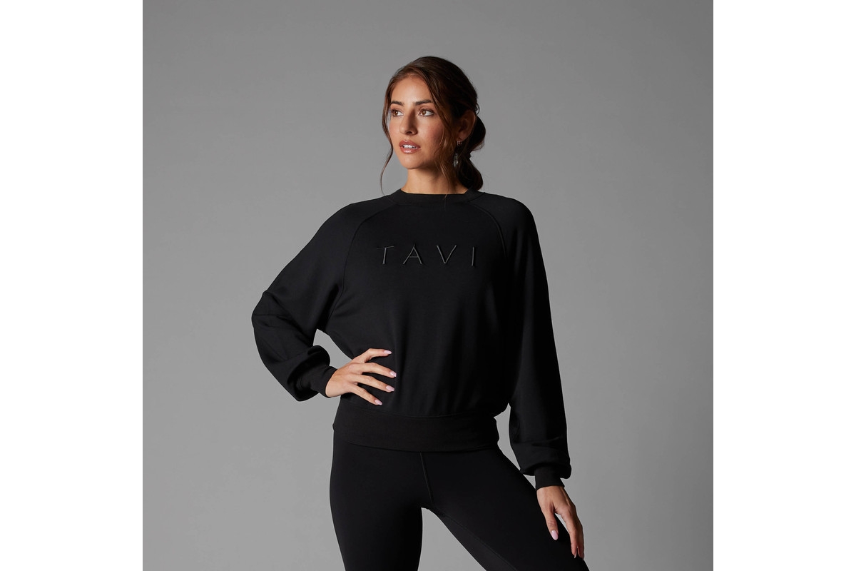 Tavi Women's Ease Crew Sweatshirt - Ebony with tavi logo
