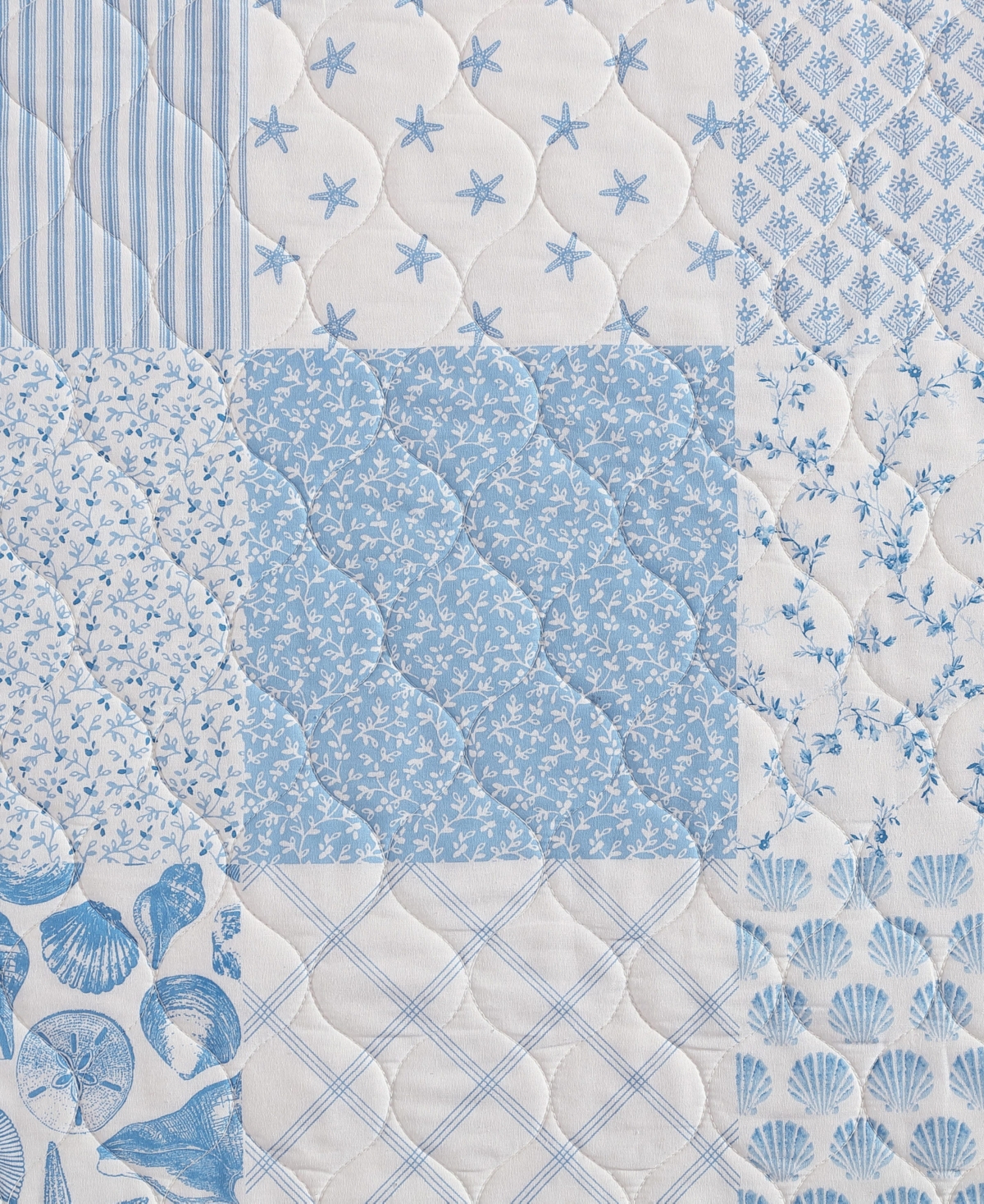 Laura Ashley Colleens Reversible 3 Piece Quilt Set, King In Blue