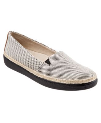 Women's Accent Flat