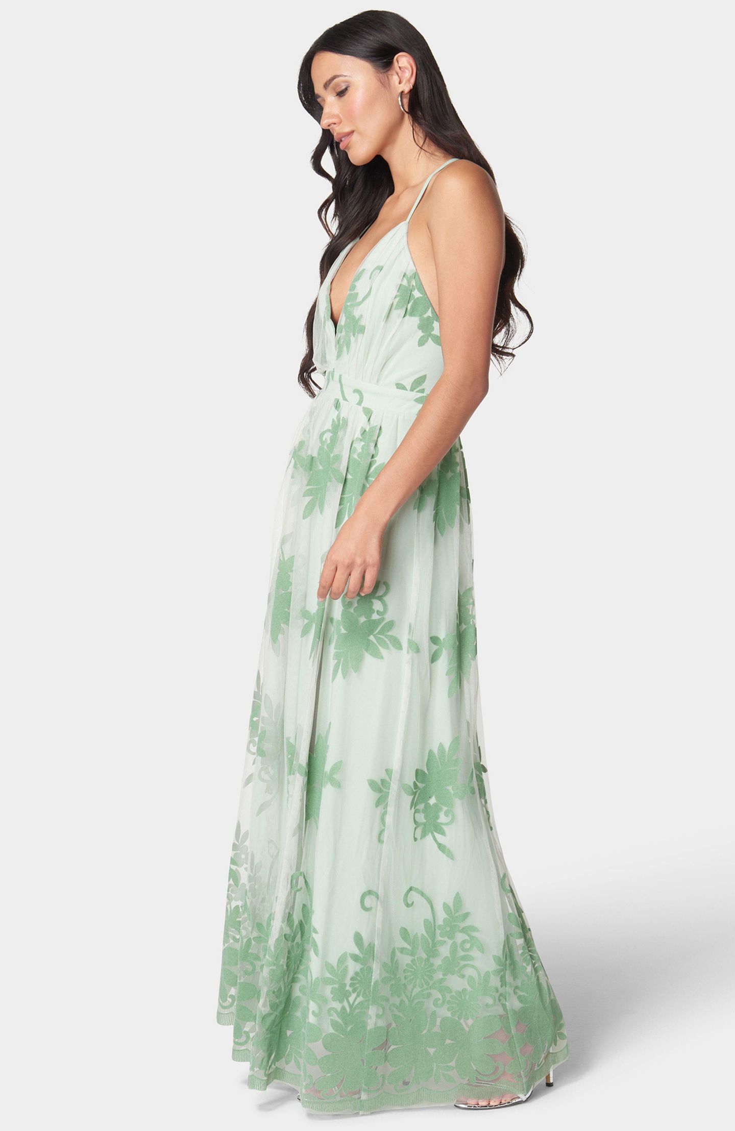 Женское платье Bebe Plunge Neck Embroidered Maxi, цвет: Оливковый — фото 2