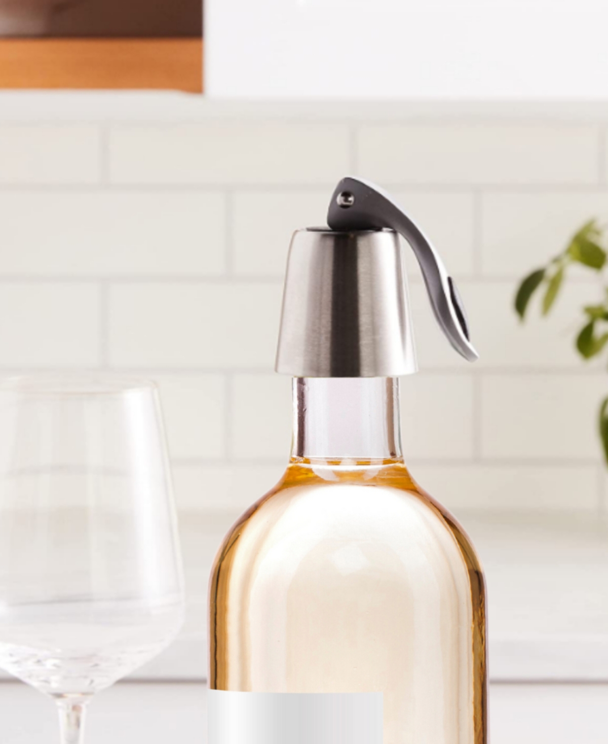 Oggi Set Of 2, Stainless Steel Bottle Stopper In Stainless Steel