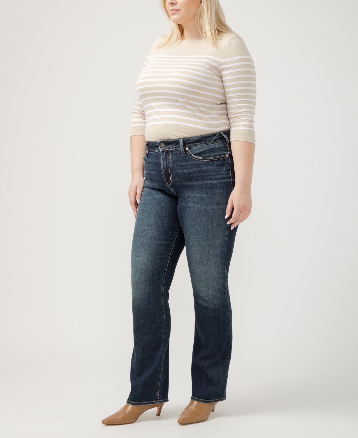 Shop Silver Jeans Co. Plus Size Suki Mid Rise Curvy Fit Slim Bootcut Jeans In Indigo