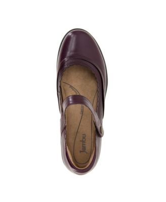 Women's Tess Round Toe Flats