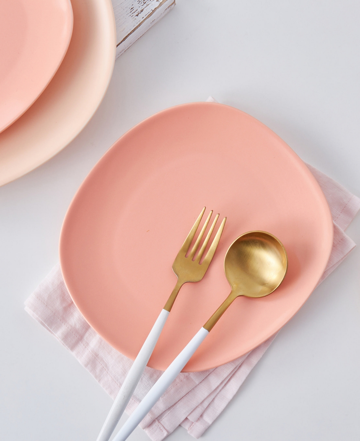 Delilah Porcelain Salad Plates, Set of 6 - Terracotta