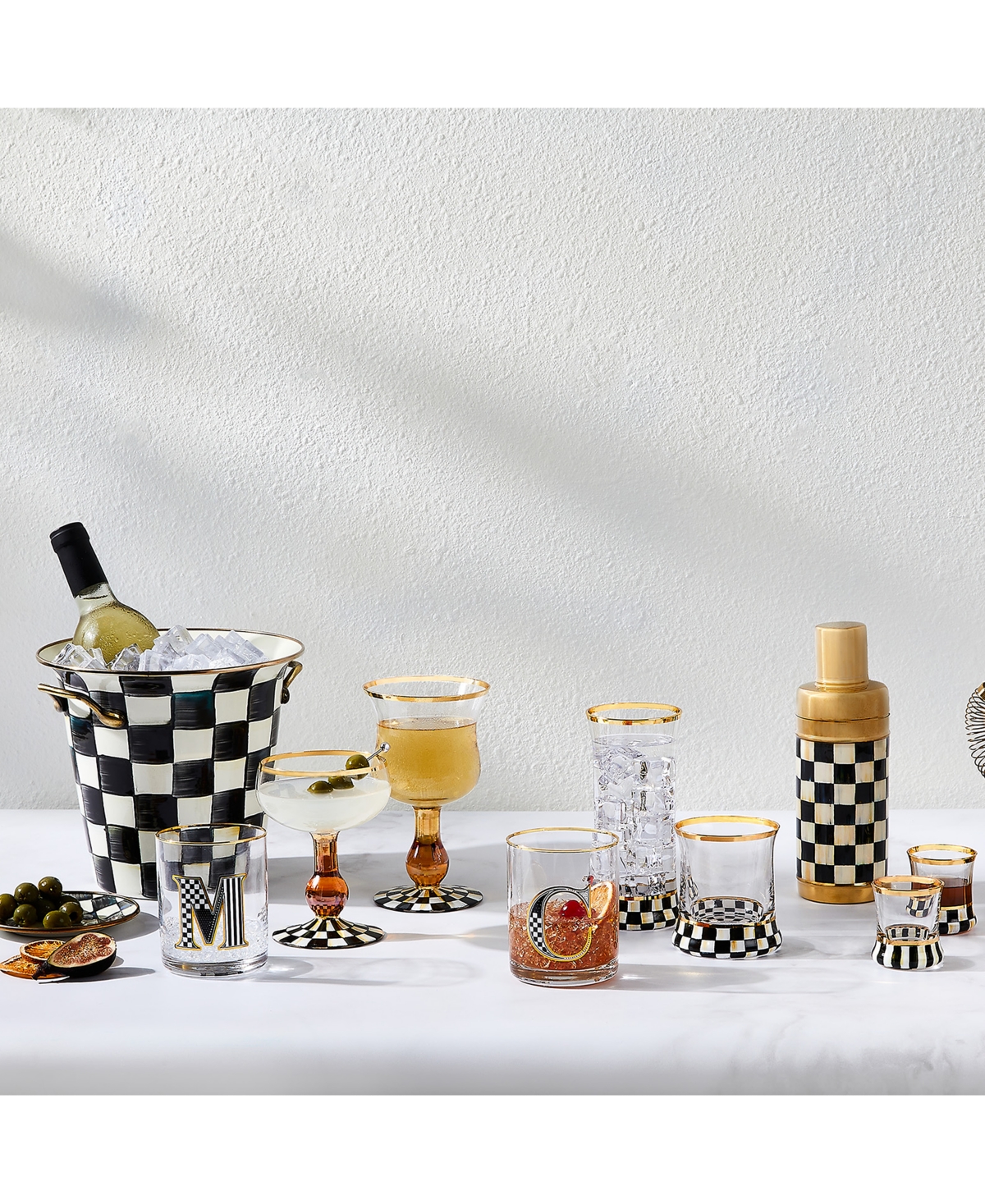 Mackenzie-childs Courtly Check Wine Glass In No Color