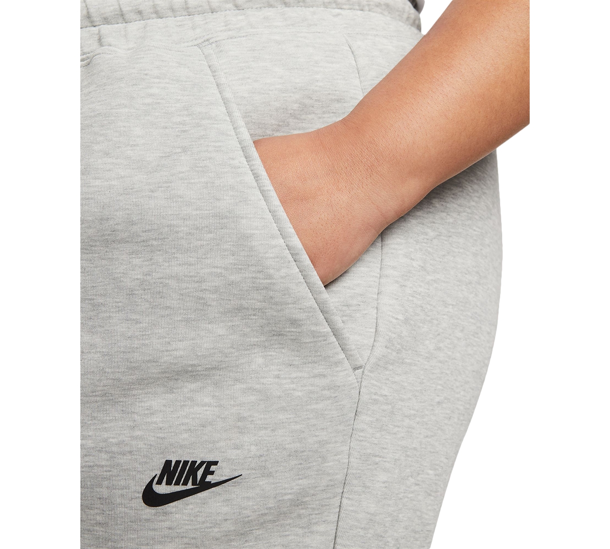 Nike Plus Size Sportswear Tech Fleece Mid-Rise Joggers -black