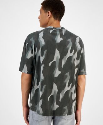 Men's Bold Camo Print Pocket T-Shirt