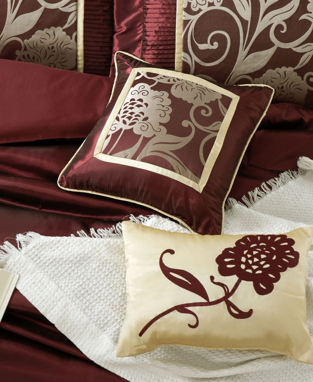 Stratford Park Mollybee Floral 9-Pc. Comforter Set, California King